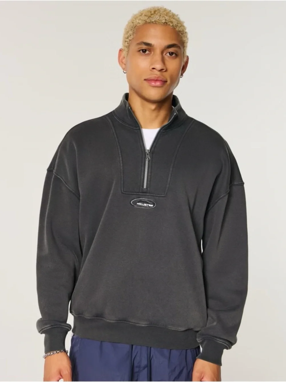 Hollister Men's Charcoal Zip-Neck Fleece Pullover